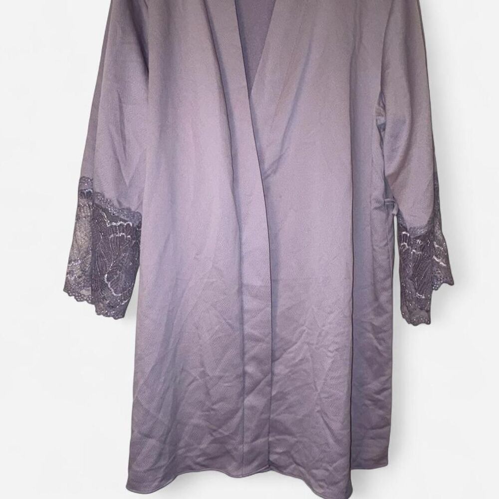 Flora Women's Purple Lace trim Robe L /XL